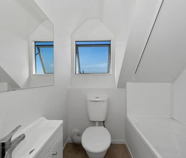 ZONED FOR BOYS HIGH SCHOOL Fantastic Spacious Townhouse located in ... - Photo 1