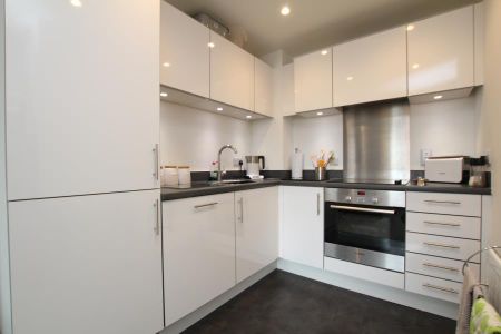 1 bedroom flat to rent - Photo 3