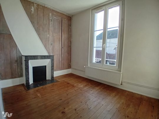 A LOUER PETIT 3 PIECES PROCHE GARE - Photo 1