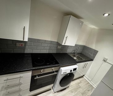 Room in a Shared House, Headingley Avenue, LS6 - Photo 4