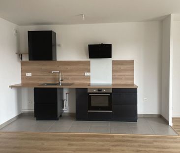 Location Appartement 4 pièces 81m² REIMS 51100 - Photo 3