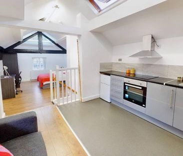 Studio to rent - Photo 2
