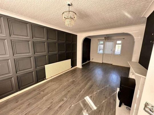 Ashfield Crescent, Dudley, DY2 - Photo 1