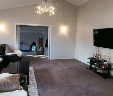Premium School Zone Living - Photo 3