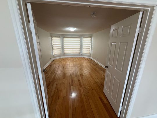 For Lease - 1622 Bristol Road, Mississauga, Ontario - Photo 1