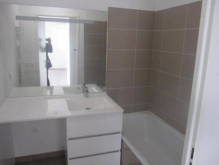 Location appartement récent 2 pièces 47.11 m² à Montpellier (34000) - Photo 4