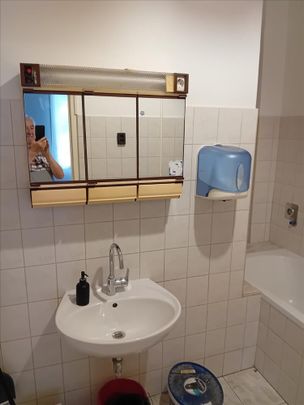Kiadó részlegesen felújított lakás - Budapest XIII. kerület - Fotó 1