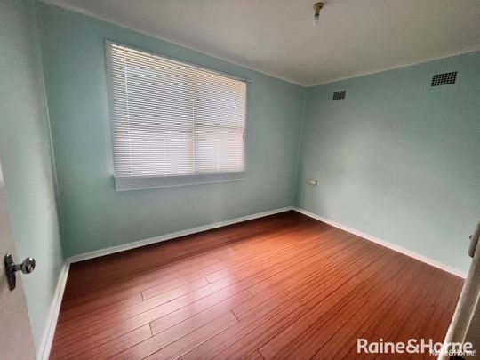 Affordable 2-bedroom home with yard - Photo 1