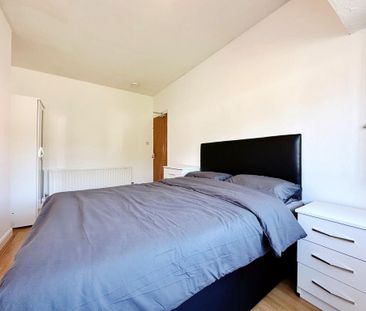 1 bedroom property to rent - Photo 2