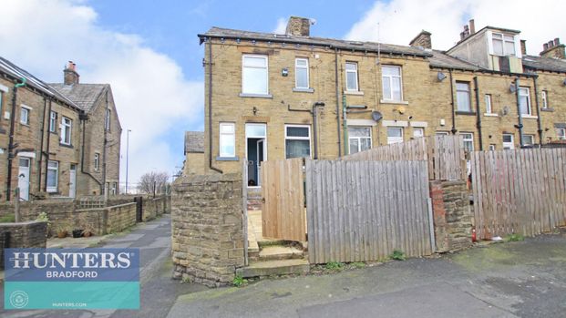 325 New Hey Road, Bradford, BD4 7LD - Photo 1