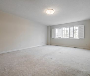 For Lease - 36 Horsham Avenue, Toronto, Ontario - Photo 2