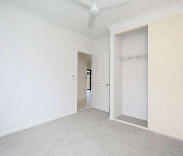 Beautifully Refurbished Family Home – Available Now! - Photo 5