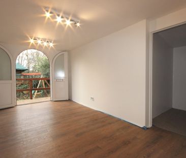 Sandycroft Road - Photo 1