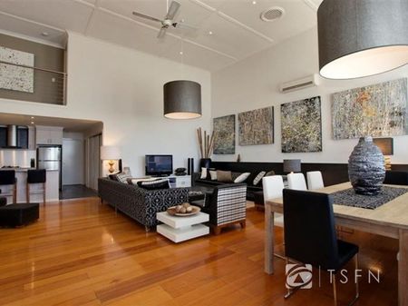 FULLY FURNISHED - AVAILABILIE JULY 2026 - Photo 2