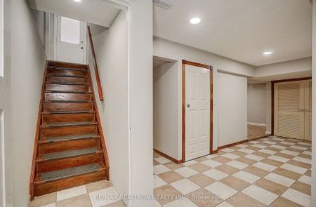 For Lease - 364 Castlehill Road Unit# Bsmt, Vaughan, Ontario - Photo 3