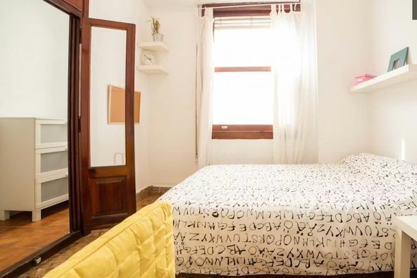 Carrer de Sant Vicent Màrtir, Valencia, Valencian Community 46002 - Photo 1