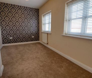 3 bedroom terraced house to rent - Photo 4