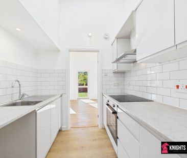 Price £1,400 pcm - Available Now - Unfurnished - Photo 5