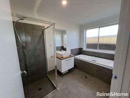 35 Cyclops Street, Munno Para, SA 5115 - Photo 2