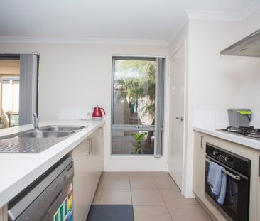 3X2 In Ideal Location! - Photo 6