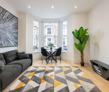 2 bedroom flat to rent - Photo 2