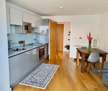 1 bedroom flat to rent - Photo 2