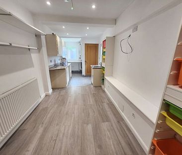 Mellowdew Road Wordsley, Stourbridge Monthly Rental Of £1,300 - Photo 1