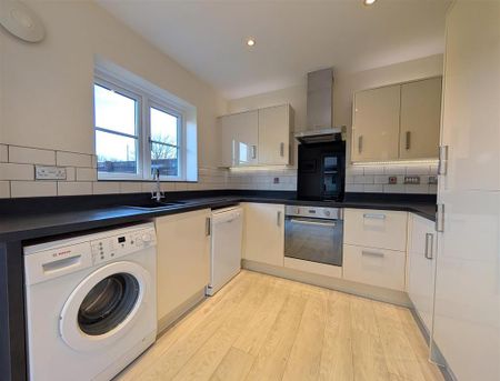 3 bedroom detached house to rent - Photo 5