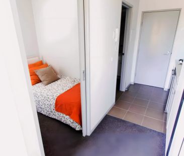 1 Bedroom with balcony style 1 - Photo 3