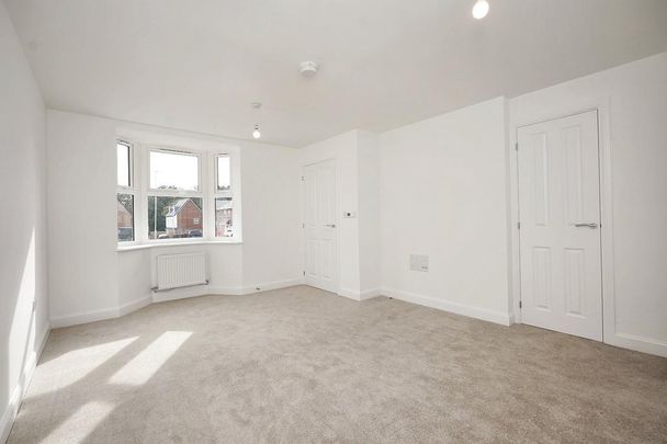 3 bedroom semi-detached house to rent - Photo 1