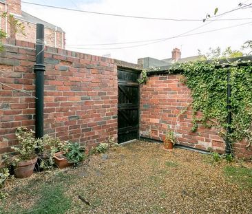 3 bedroom flat to rent - Photo 4