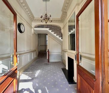 3 bedroom flat to rent - Photo 1