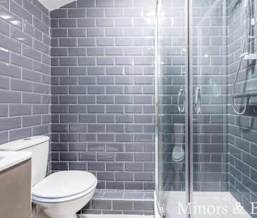 1 bedroom in a house share to rent - Photo 4