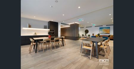 ELEGANT CORNER TWO BEDROOM APARTMENT LOCATED IN THE HEART OF SOUTHBANK - Photo 5