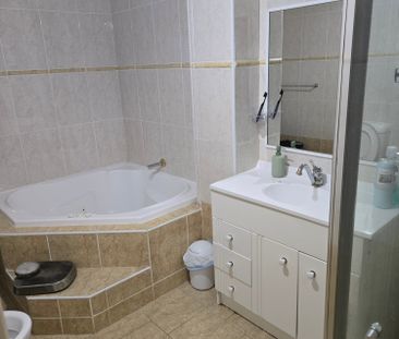 Parramatta - Photo 6