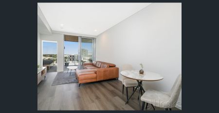 Modern One-Bedroom Apartment with Spectacular Views & Resort-Style Amenities - Photo 2