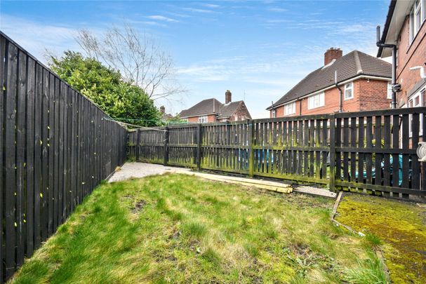 125, Winrose Avenue, Leeds, West Yorkshire, LS10 3AB - Photo 1