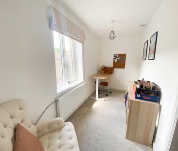 2 bedroom end of terrace house to rent - Photo 4