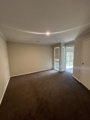 Delightful family home !! - Photo 1