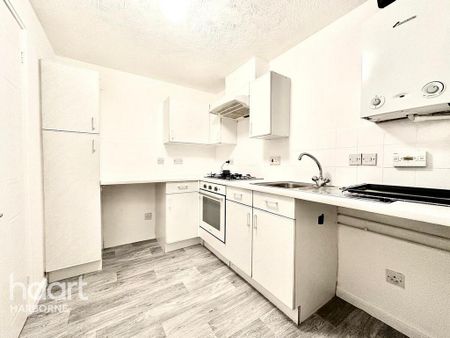 2 bedroom semi-detached house to rent - Photo 2