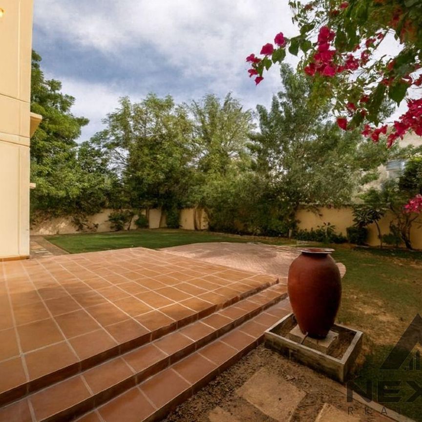 | 4 Bedroom + Maids | Spacious | Well Maintained | - Photo 1