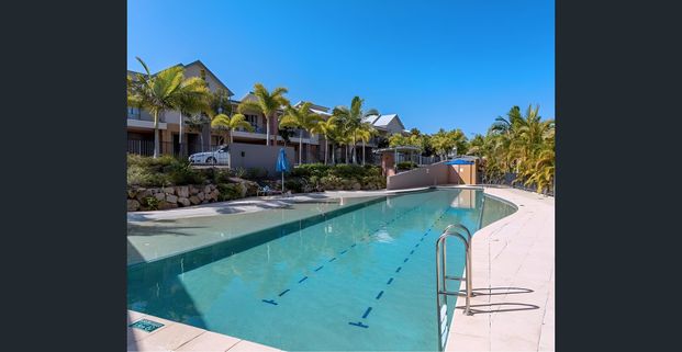 Private & Secure Spacious End Unit with Mountain Views - Photo 1