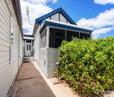 Cozy Cottage Charm - Photo 4