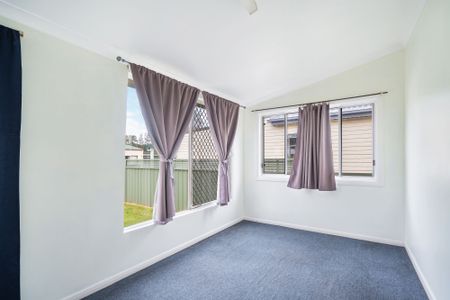 7 Hitchcock Ave, Belmont, NSW, 2280 - Photo 4