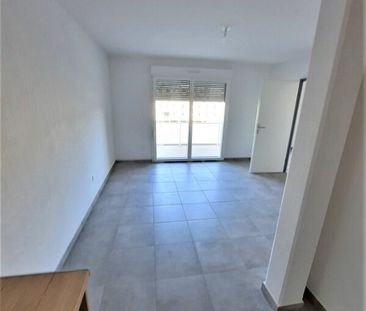 Location Appartement 2 pièces 41m² NIMES 30000 - Photo 1