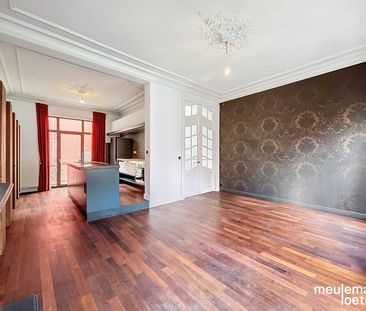 Zeer ruim appartement in het historisch centrum - Foto 1