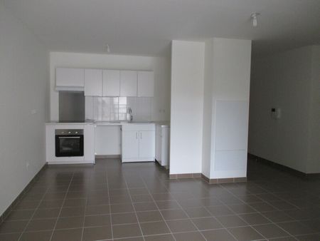 Location Appartement 3 Pièces 66 m² - Photo 5
