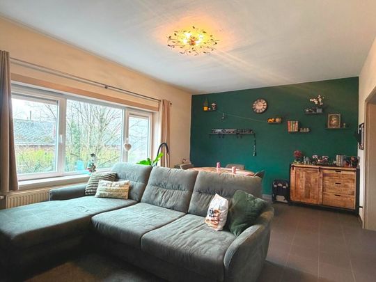 RuimTTweeslaapkamerappartement gelegen in de stationsbuurt Gent-Sint-Pieters. - Photo 1