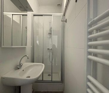 Location Appartement 1 pièce 27m² BORDEAUX 33000 - Photo 3