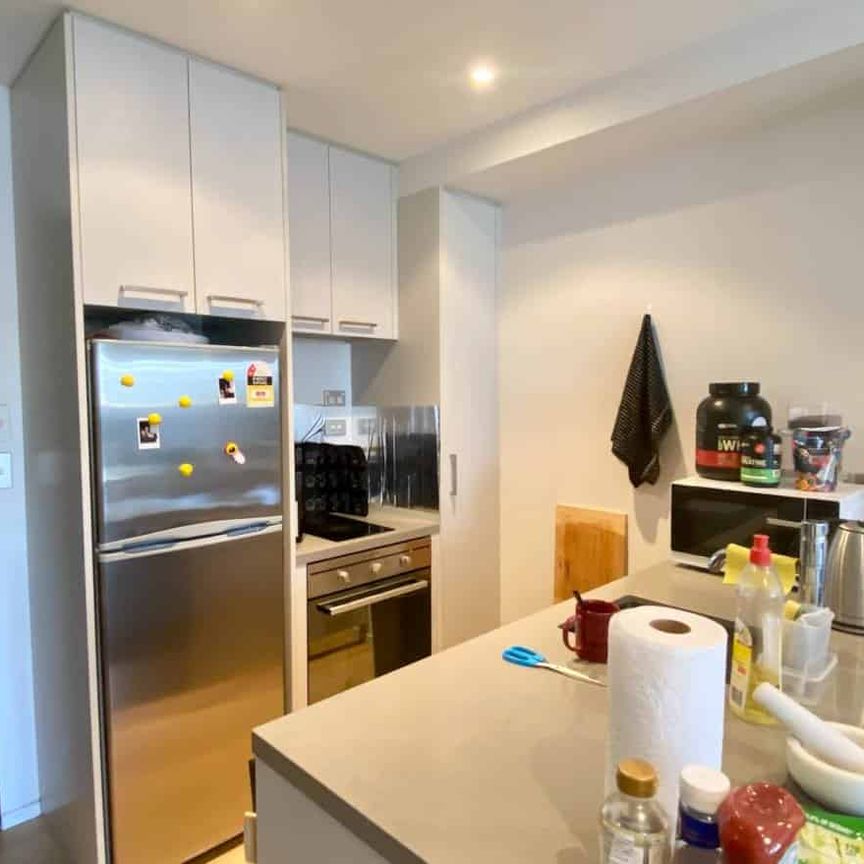 Central living! - Photo 1